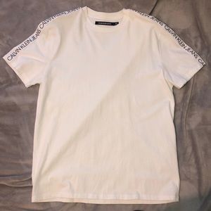 Calvin Klein Logo Sleeve